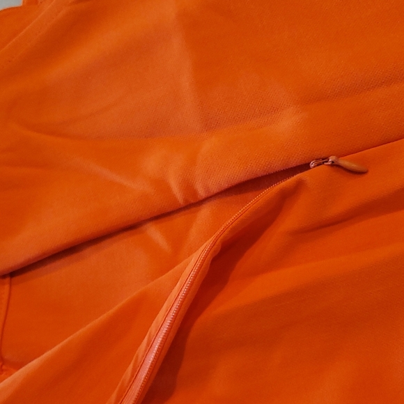 Victoria Beckham orange romper - Picture 7 of 7